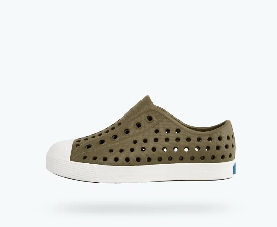 Native Shoes Jefferson Child Girls' Sneakers in Utili Green/Shell White
