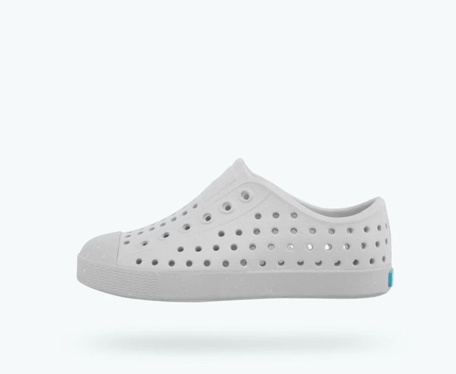Native Shoes Jefferson Bloom Girls Sneakers in Mist Grey & Shell Speckles