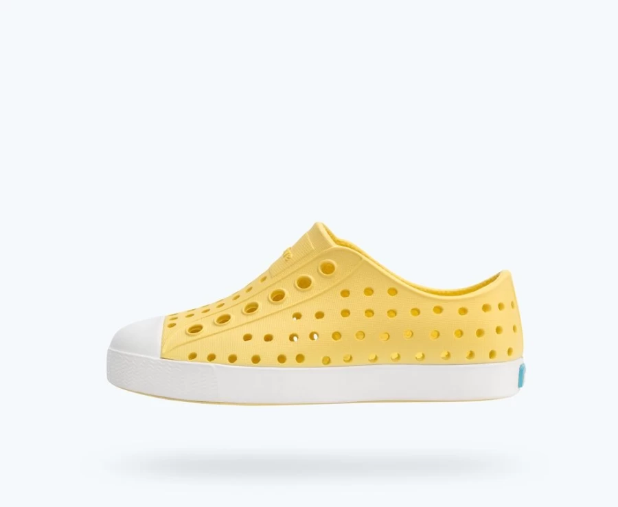 Native Shoes Jefferson Child Girls Sneakers in Gone Bananas Yellow & Shell White