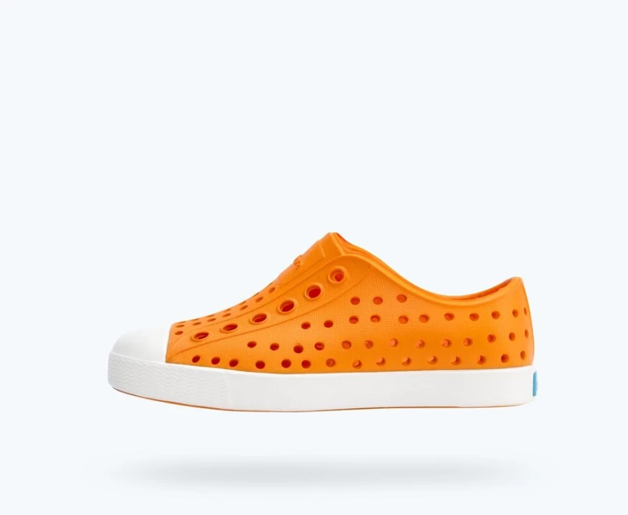 Native Shoes Jefferson Child Girls' Sneakers in City Orange & Shell White