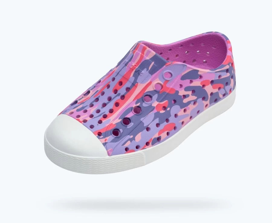 Native Shoes Jefferson Sugarlite Print Sneakers for Girls - Winterberry Pink, Shell White, Haze Eucamo
